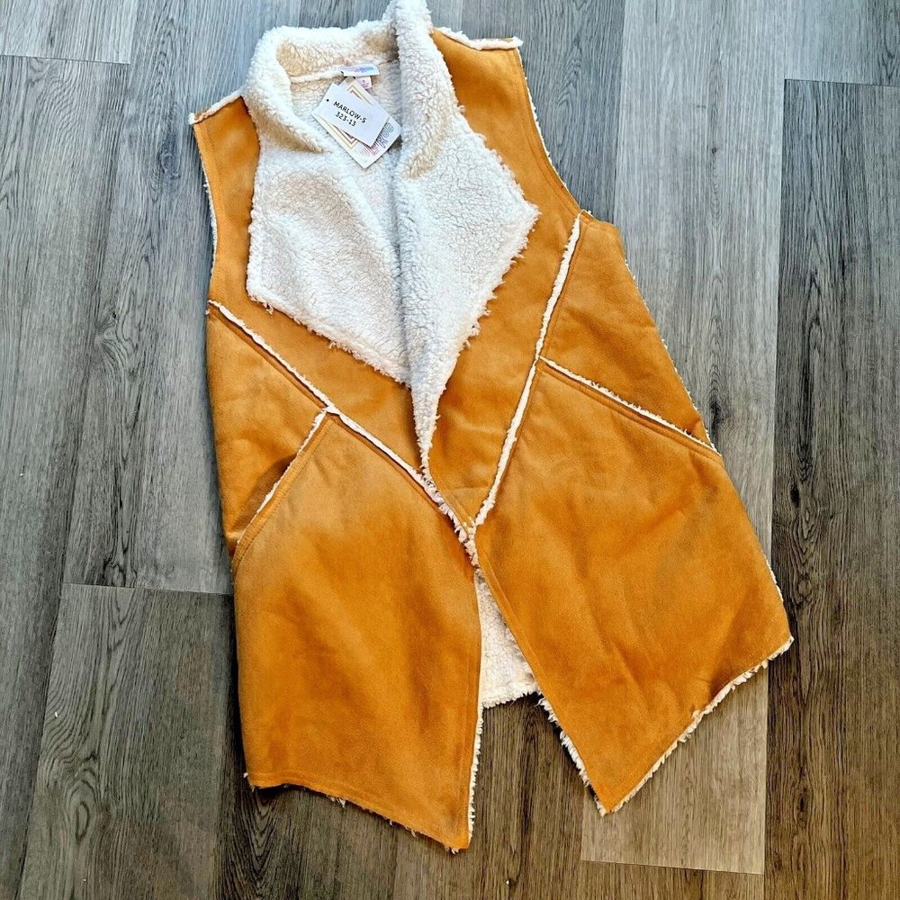 LuLaRoe Marlow Open Oversize Vest Womens Size S Gold Sherpa Lined Sleeveless